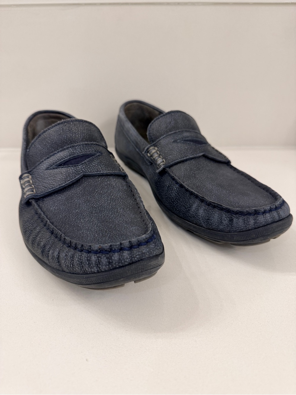 Johnnie-O Men’s Navy Loafers Size 9.5
